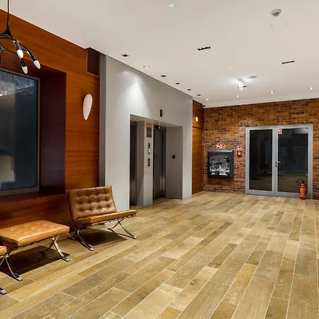 Frey Homes Waterline With Amazing Pool And Gym * 그단스크